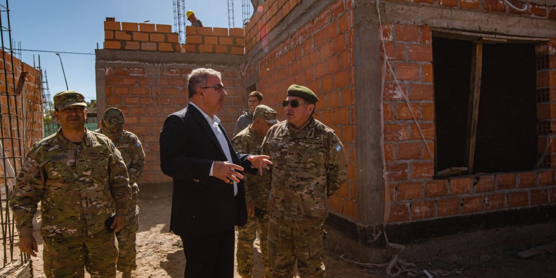Avances en la obra de las viviendas para el Ejército