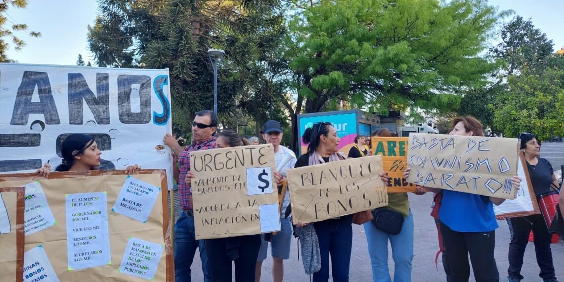 Mañana Estatales vuelven a marchar para exigir aumentos salariales