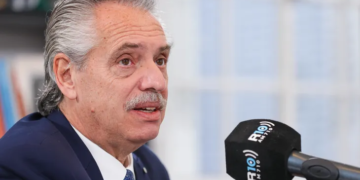 Alberto Fernández condena los ataques en Israel y ofrece apoyo humanitario
