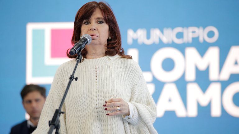 Cristina Kirchner: “Hay una derecha argentina que no es como la derecha en Francia o en Italia”