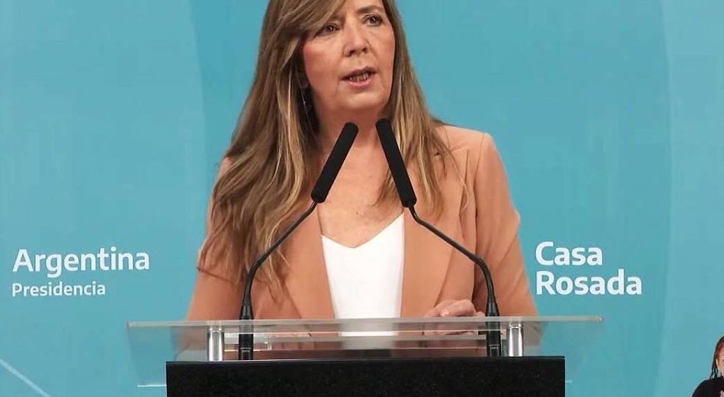Desde el Gobierno desmintieron que se vaya a trasladar el feriado del 20 de noviembre