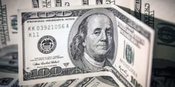 Dólar hoy: expectativa por el blue tras una nueva suba récord