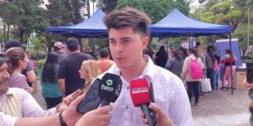 Eco Canje en la Plaza 25 de Mayo: Intercambio de residuos plásticos por plantines