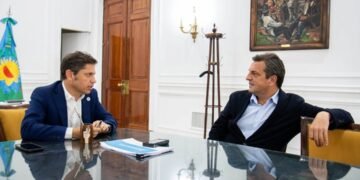 Massa pidió redoblar esfuerzos en una reunión con Kicillof e intendentes