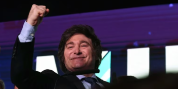 Milei expresa optimismo sobre las elecciones y vuelve a invitar a Macri