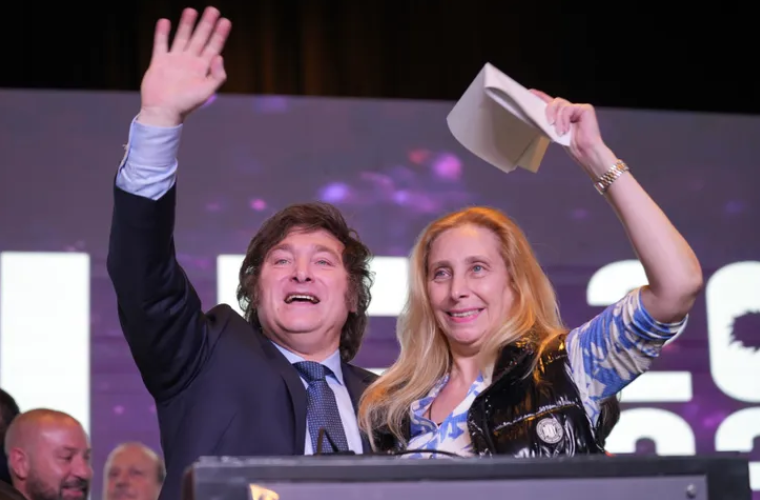 Milei va por el voto de Juntos por el Cambio: “Kirchnerismo o libertad”