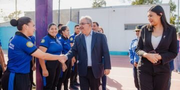 Raúl Jalil visitó la Escuela de Cadetes