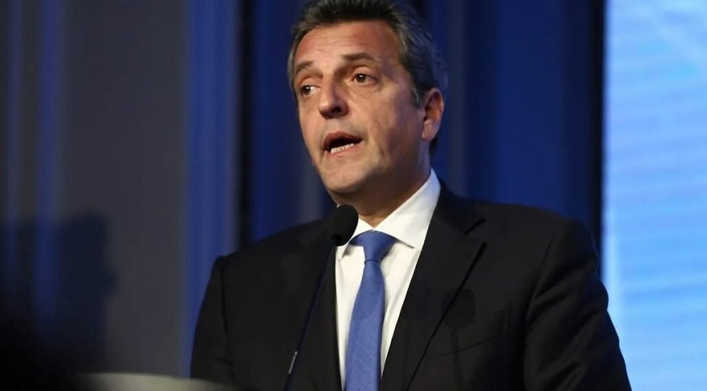 Sergio Massa aboga por una solución monetaria en medio de la campaña electoral