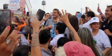 Sergio Massa promete ser el Presidente de los trabajadores en cierre de caravana en González Catán