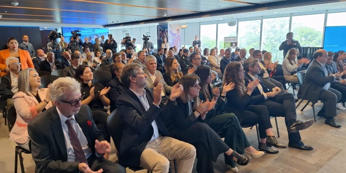 Aerolíneas anunció dos frecuencias diarias Catamarca-Buenos Aires para 2024