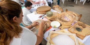 Con muestras de oficios ancestrales, música y danza, Catamarca celebró el Día de la Tradición