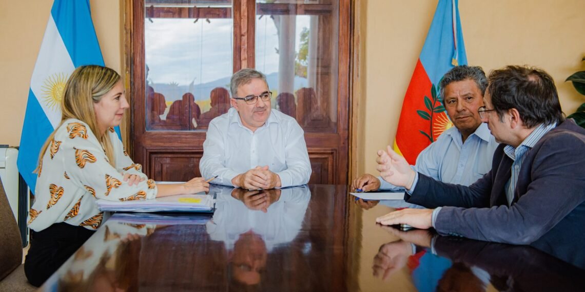 El Gobernador y el intendente Gómez dialogaron sobre obras en San José