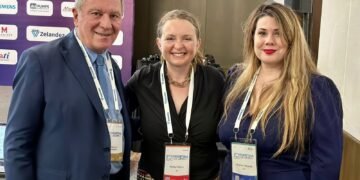 El vicegobernador Dusso participó de la Cumbre del Litio