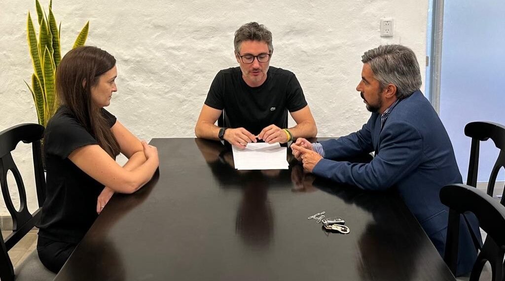 El ministro de Gobierno y el decano de la Facultad de Derecho trabajan en una agenda conjunta