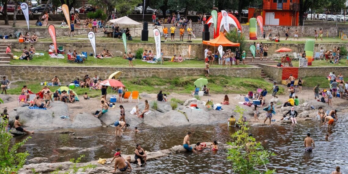 Catamarca presentó su oferta turística en Carlos Paz