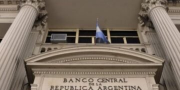 El BCRA aprobó la emisión de billetes de $10.000 y $20.000