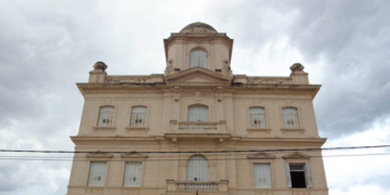 La Iglesia confirmó que el Estado dejó de pagar los sueldos de los obispos