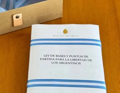 “Ley Ómnibus”: Propone la derogación de 14 leyes, 1 decreto y cientos de artículos