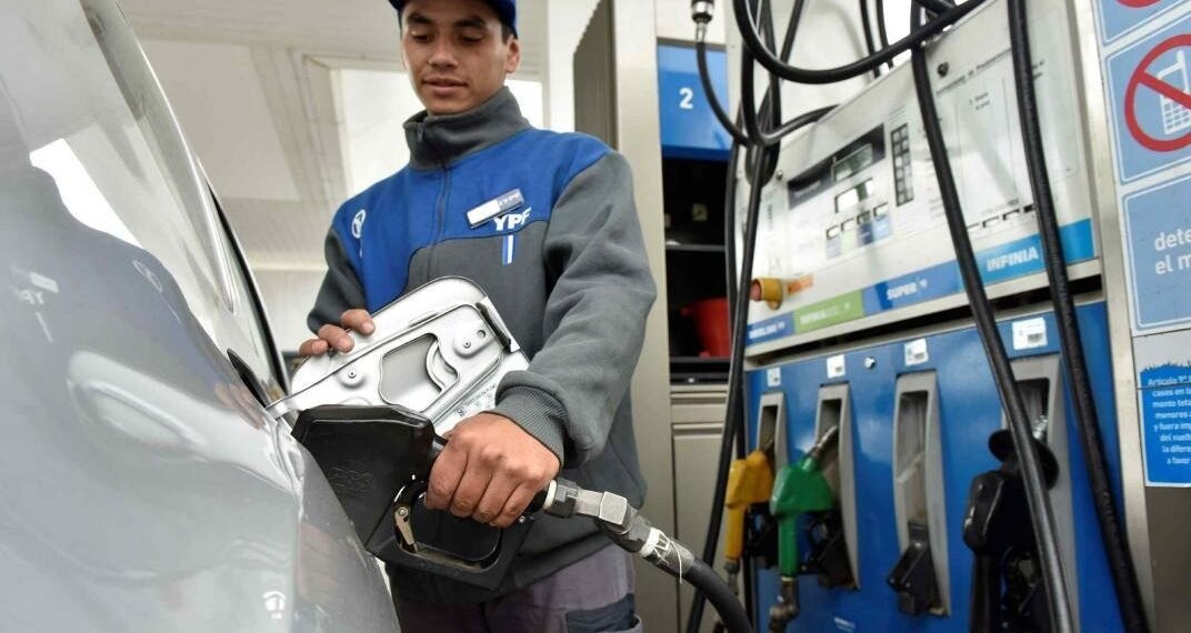 Paro general del 24 de enero: qué pasará con las estaciones de servicio