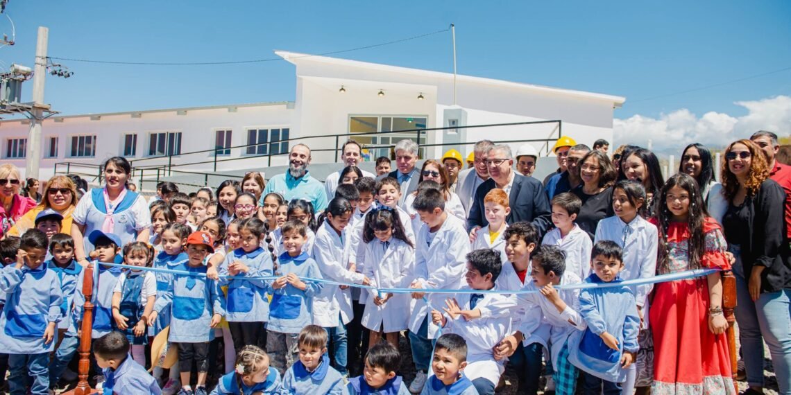 Sueño hecho realidad: Aconquija tiene un nuevo y moderno edificio escolar
