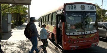 Aumento del boleto: bronca y desazón de la gente ante un posible nuevo ajuste