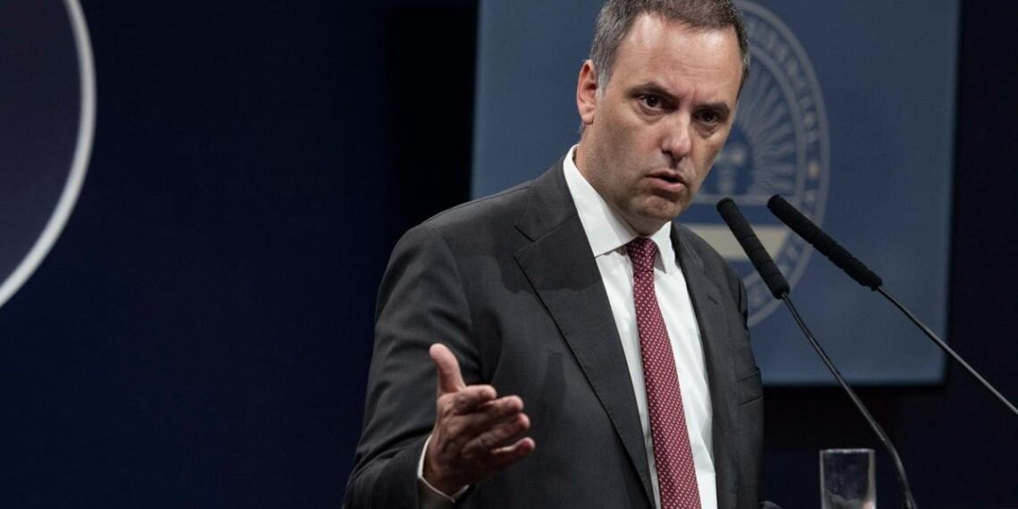 El Salario Mínimo Vital y Móvil será $180.000 para febrero y $202.800 desde marzo