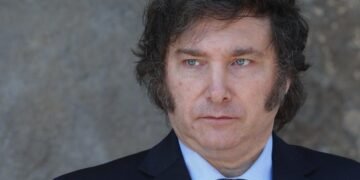 Milei volvió a apuntar contra gobernadores y legisladores