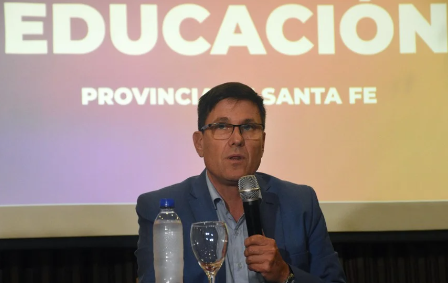 Ministro de Educación de Santa Fe: “Es imposible cubrir el FONID con recursos provinciales”