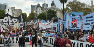 Potenciar Trabajo: más de 9.000 personas cobraban el plan social y eran empleados públicos