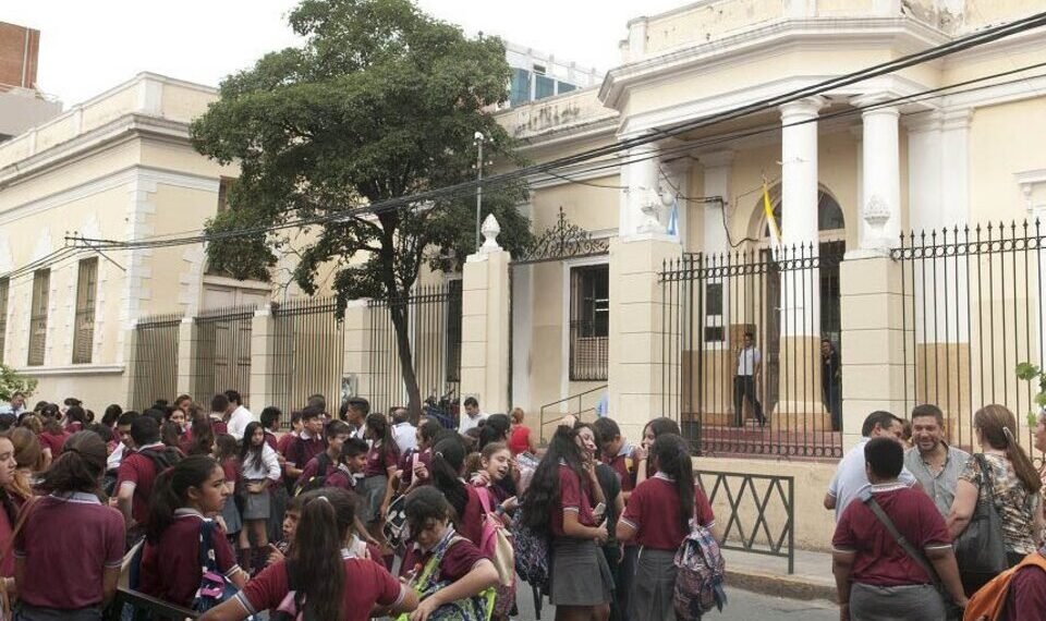 ANSES: cómo inscribirse para cobrar los vouchers educativos