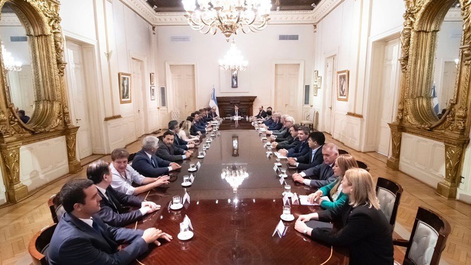 El Gobierno nacional y los gobernadores inician el diálogo por el Pacto de Mayo