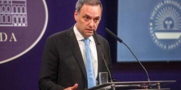 Gobierno cierra el primer fideicomiso financiero