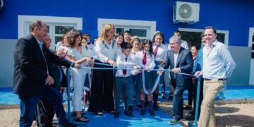 Jalil inauguró obras durante su recorrido por La Paz