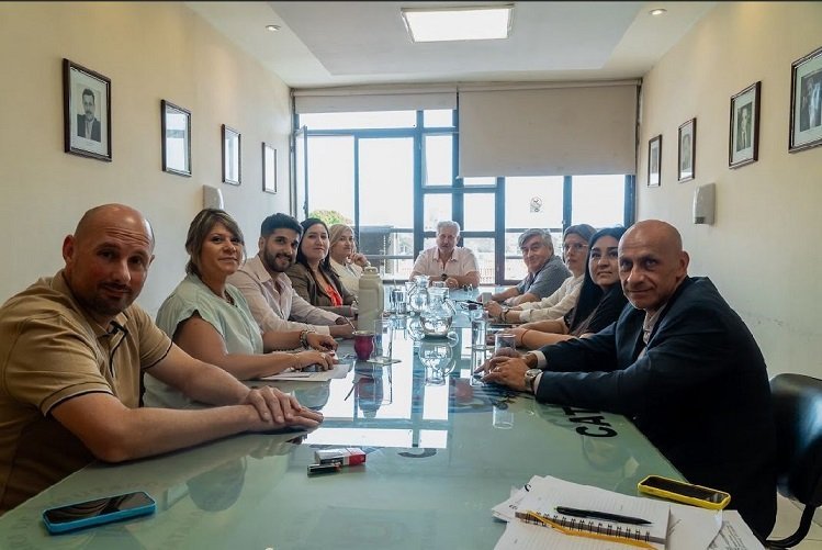 Para la UCR, “el Gobernador violó la Constitución tres veces” en una semana