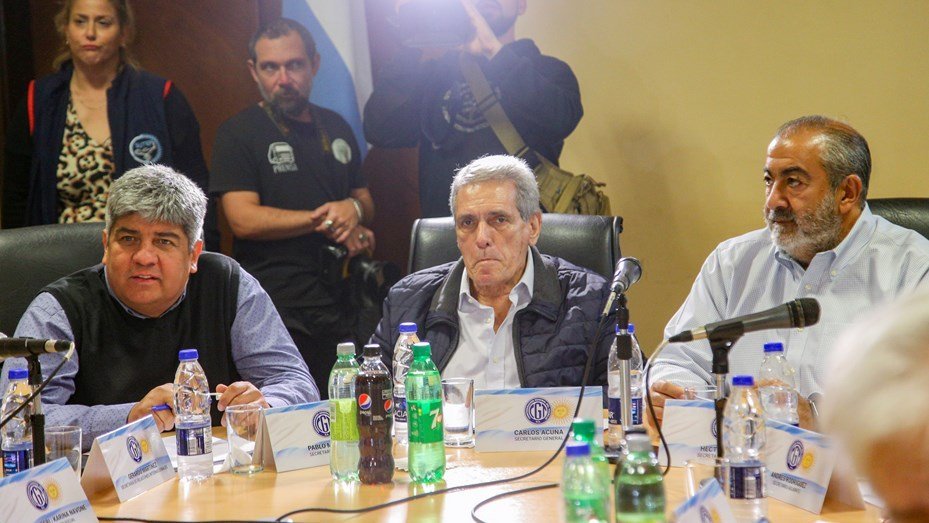 El Gobierno convocó por primera vez a la CGT