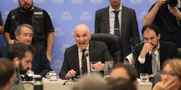 Martín Menem pone a prueba su renovado poder a la sombra de Karina