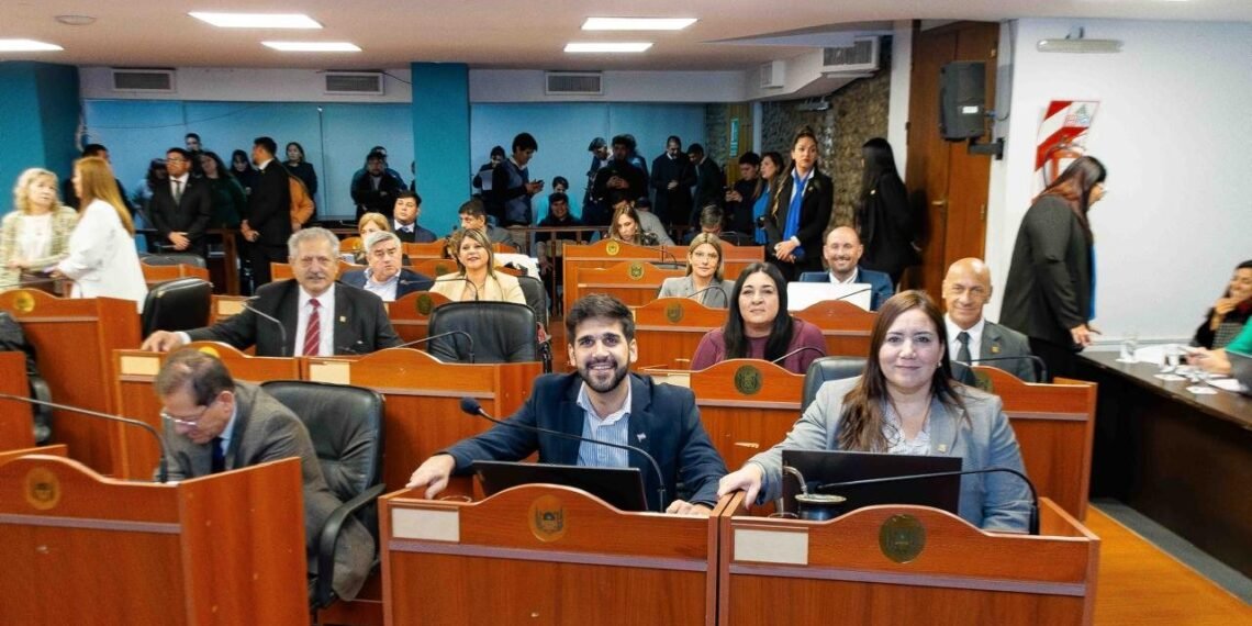 Denuncian el total desmantelamiento de la salud pública y exigen rendir cuentas a la Ciudadanía