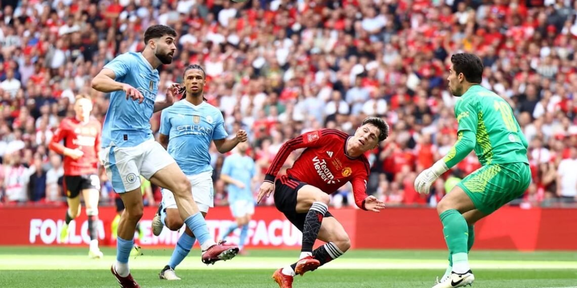 El blooper en la defensa del Manchester City que provocó el gol de Alejandro Garnacho en la final de la FA Cup