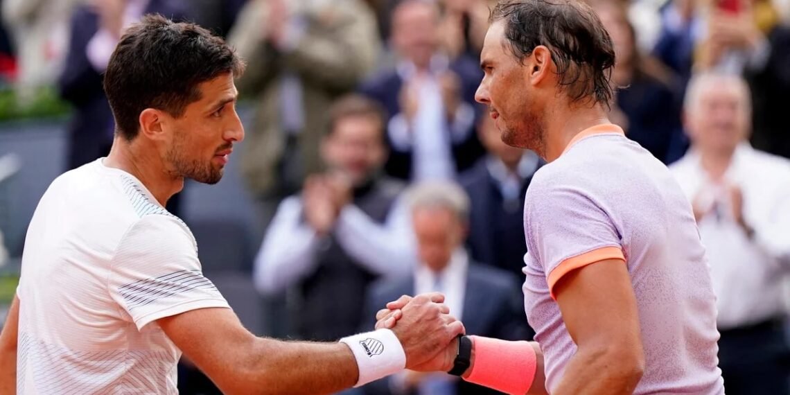 Eliminó a Nadal y generó controversia con una frase sobre el regalo que le pidió el argentino Cachin a la leyenda española