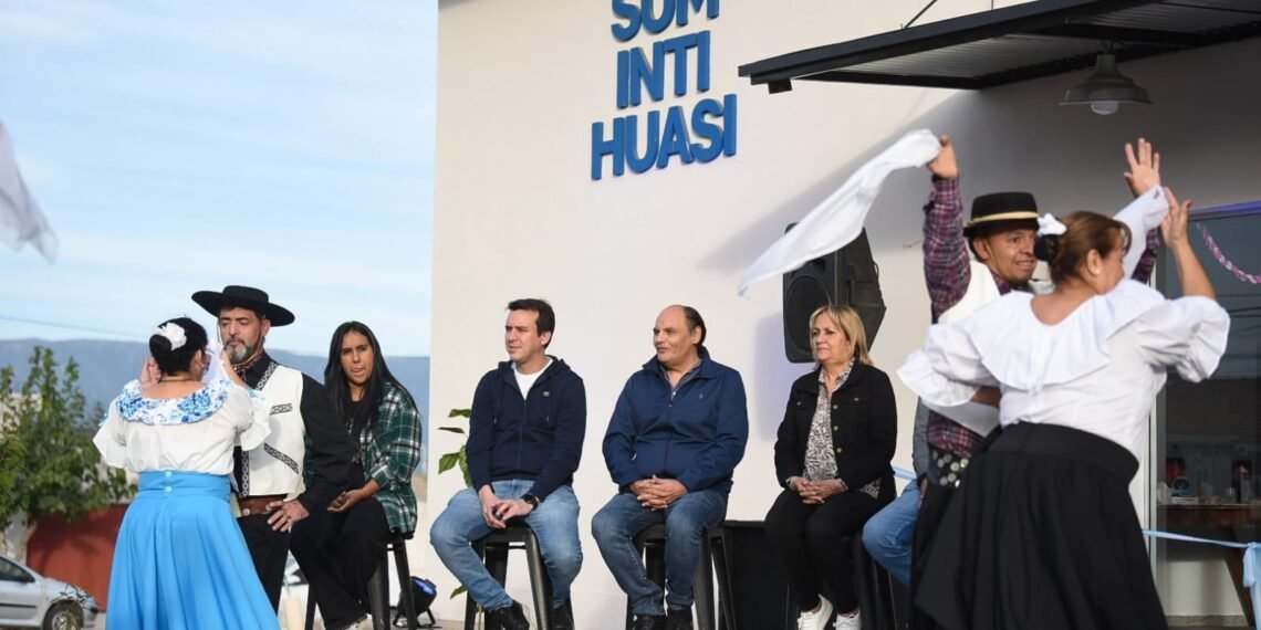 Inauguración del Salón de Uso Múltiples “Inti Huasi”