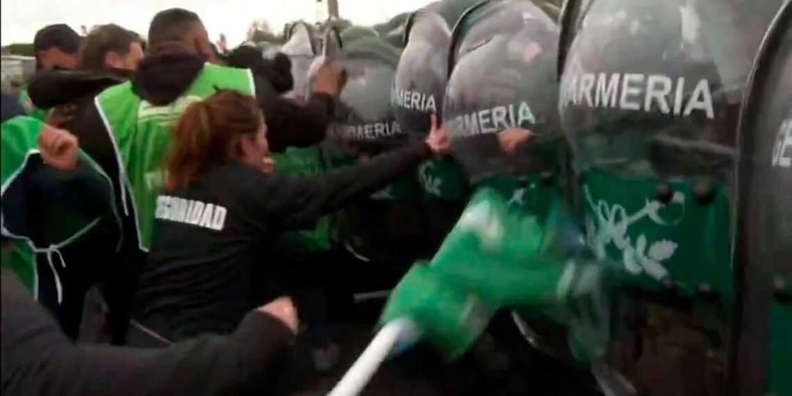 Incidentes previos a la llegada de Milei a Córdoba