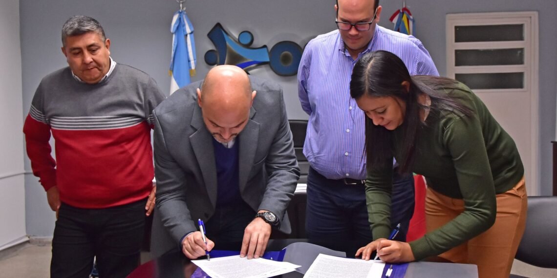 OSEP firmó convenio con el Ministerio de Seguridad para la cobertura de policías retirados