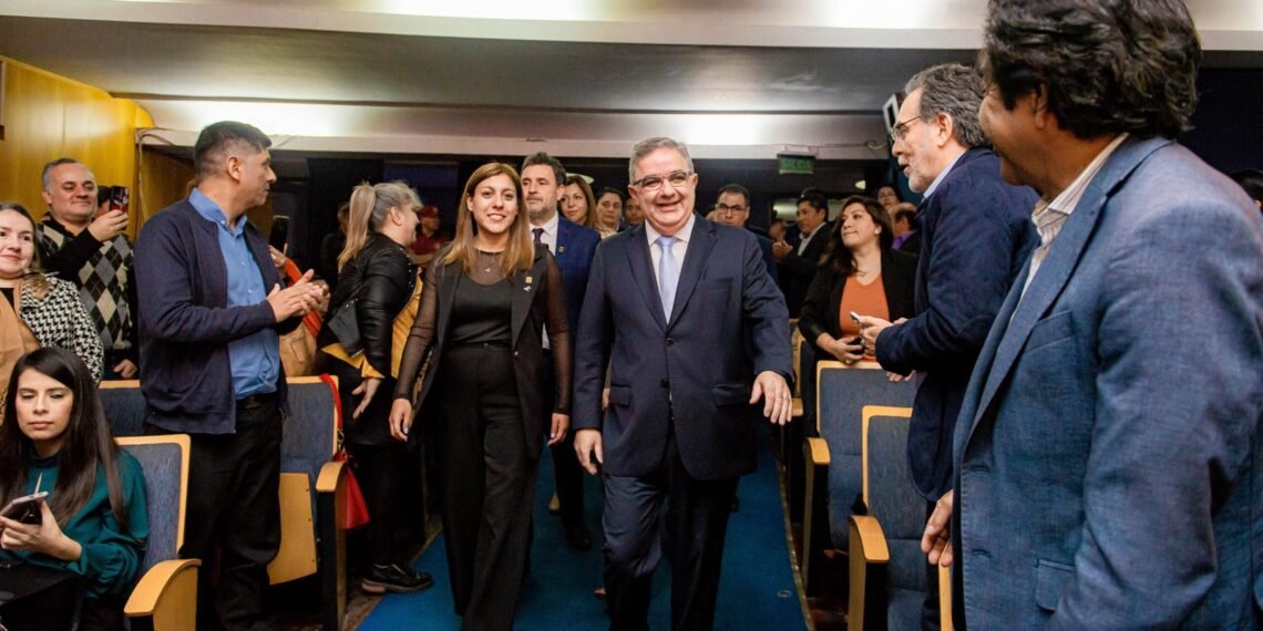 Raúl Jalil anuncia plan de créditos hipotecarios durante el inicio de Sesiones Ordinarias