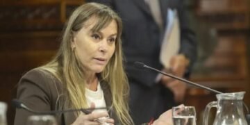 Di Tullio solicita la expulsión del PJ de Scioli y dos senadores por apoyar la Ley Bases