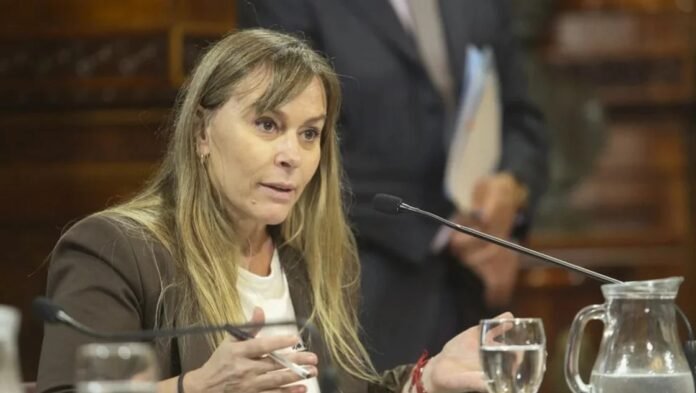 Di Tullio solicita la expulsión del PJ de Scioli y dos senadores por apoyar la Ley Bases