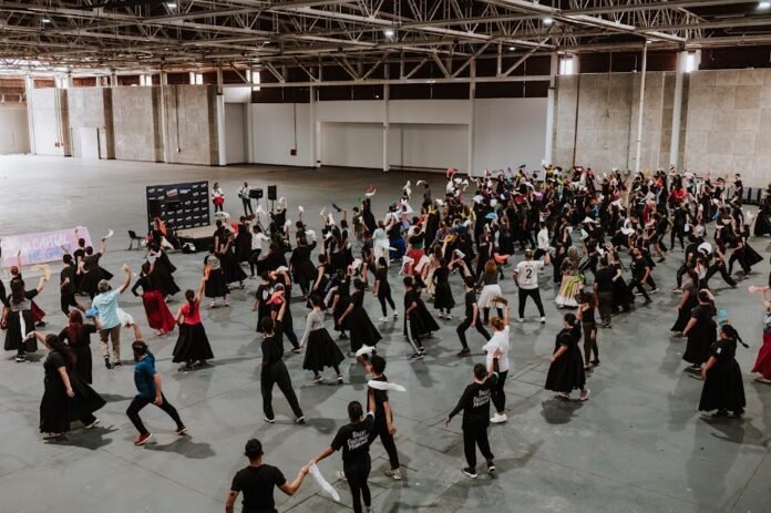 Más de 300 bailarines participaron en seminario de danza en el Predio Ferial