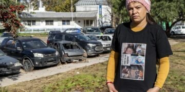 Caminaba a su casa y fue detenida por la Bonaerense: la madre de 26 años que apareció ahorcada en una comisaría