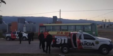 Chofer de transporte público detenido por conducir bajo efectos del alcohol