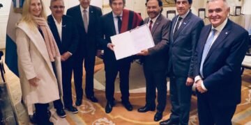 En un acto exprés con gobernadores escépticos, Milei tendrá su Pacto de Mayo