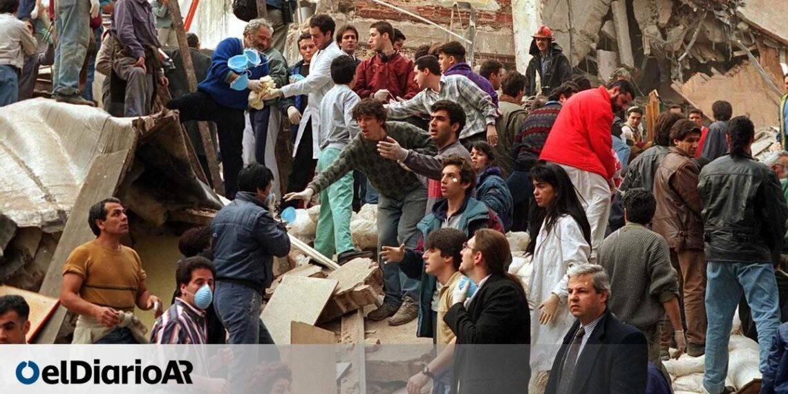 Irán amenazó a Argentina a 30 años del atentado a la AMIA